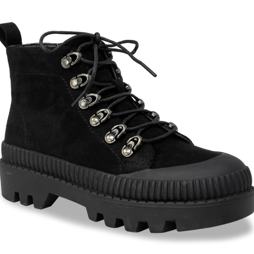 Women's Lace Up Ankle Boot By Chase + Chloe - Picture 2 of 4
